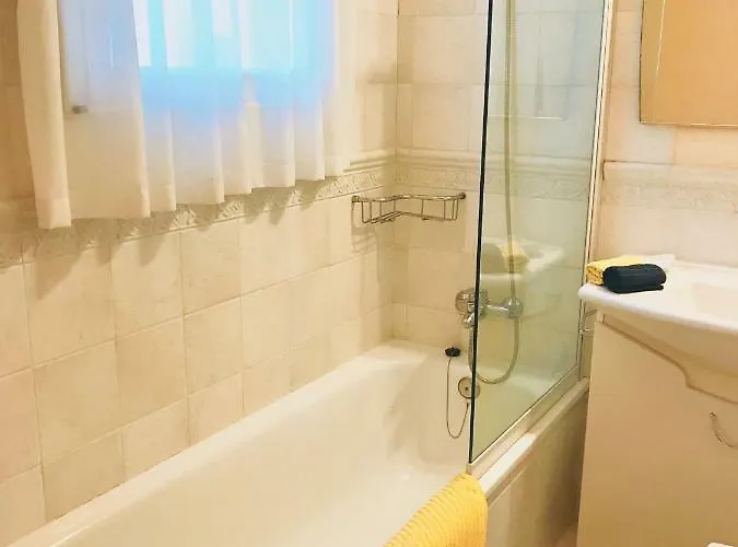 Rocas Del Mar Costa del Silencio